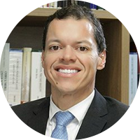 Dr. Tiago Conde Teixeira